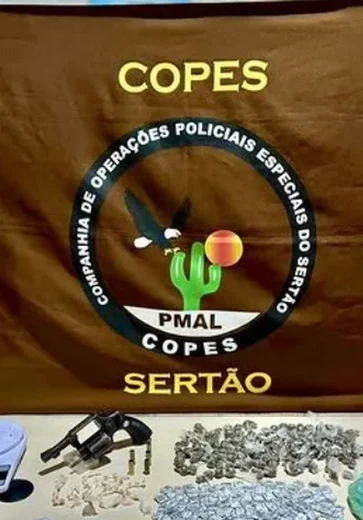 Suspeito de comandar tráfico de drogas em Piranhas é morto em confronto com a polícia