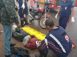 Motociclista colide contra traseira de caminhão na AL 115