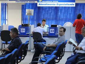 Veja como receber salário-maternidade e aposentadoria sem ir a agência do INSS