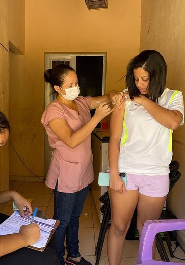Secretaria de Saúde faz busca ativa para vacinar contra covid-19 em Maragogi