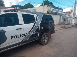 Câmeras de videomonitoramento flagram reeducando escondendo drogas no presídio do Agreste