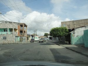 Homem é assassinado com vários disparos de arma de fogo, na Ponta da Terra