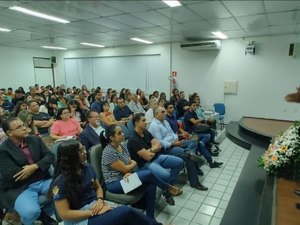 Contadores lotam 'Bate-Papo com a Receita' em Arapiraca