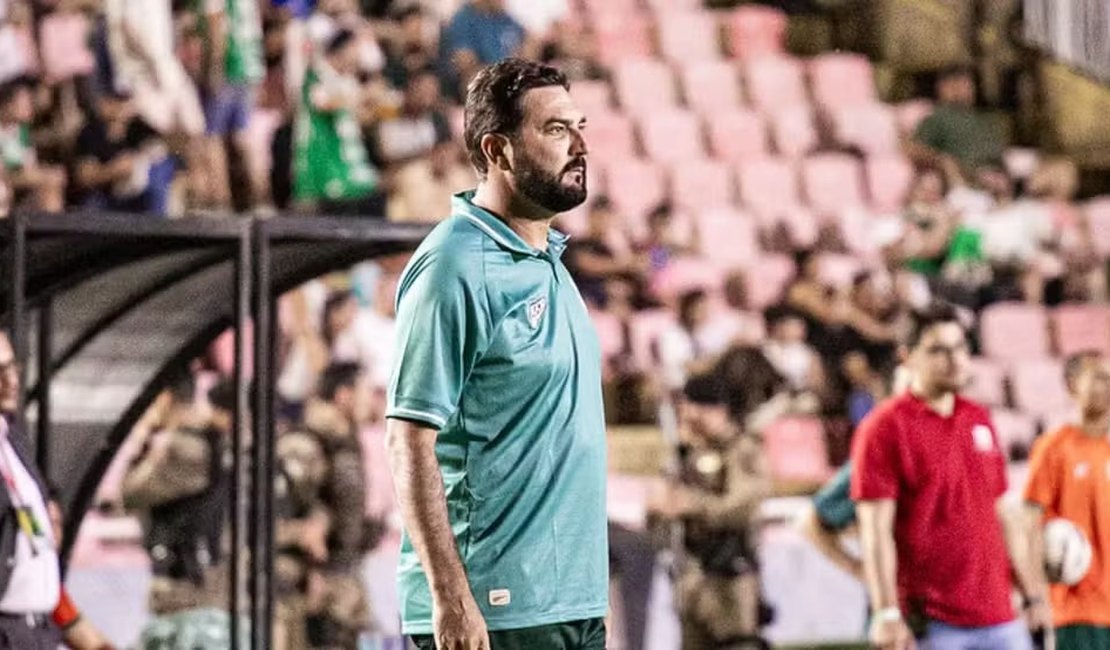 Com apoio da torcida, Uberlândia embarca para a decisão na Serie D do Brasileiro