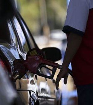 Governo vai recorrer de suspensão do aumento de imposto sobre combustível