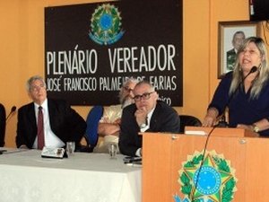 Audiência pública discute criações de porcos