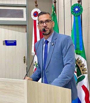 Leonardo Dias aprova Projeto que pode ajudar a resolver o problema da População de Rua em Maceió