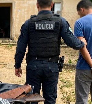 Homem é denunciado por atirar em animais e preso com arma em Arapiraca