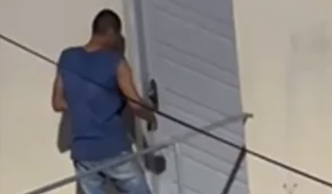 Tentativa de invasão a igreja católica é registrada por câmeras em distrito de Girau do Ponciano