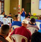 Rute Nezinho ministra palestras sobre combate à violência contra a mulher em instituições de acolhimento