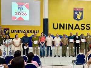 Cibele Moura destaca projeto contra progressão parcial automática no Colégio Tiradentes
