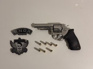 Jovem é preso com arma de fogo durante vaquejada em Arapiraca