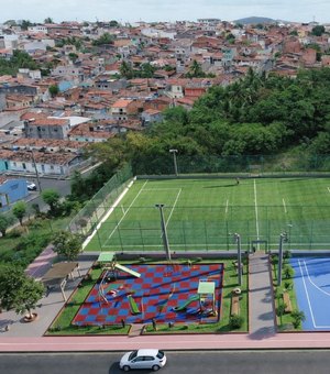 Eduardo Bulhões anuncia construção de Centro Esportivo Comunitário em Santana do Ipanema