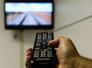 Senado pode mudar regras para TV paga e online