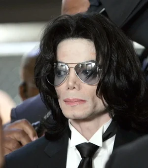 Mais de 20 músicas inéditas relacionadas a Michael Jackson vazam nas redes