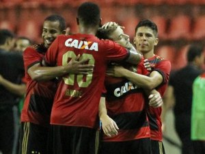 Corinthians goleia Vasco, Sport vence e Palmeiras perde outra; Confira os resultados