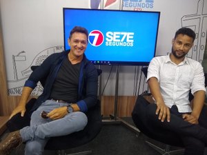 [Vídeo] Após encontro improvável, cantor arapiraquense forma nova dupla e inicia carreira internacional