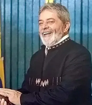 Garçom Catalão, que serviu Lula e foi demitido por Temer, volta à Presidência