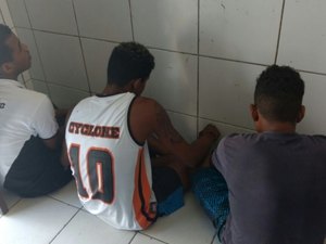 Polícia flagra trio vendendo entorpecentes próximo ao Bope