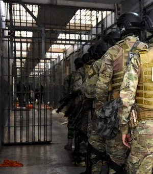 Operação Mute apreende celulares, drogas e armas artesanais em presídios de AL