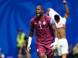 Fifa permitiu goleiro irregular da RD Congo na Copa do Mundo, diz jornal