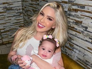 Karoline Lima revela susto com a filha Cecília no hospital