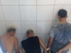 Grupo é preso acusado de cometer roubos em região do Benedito Bentes