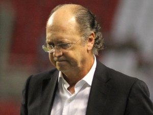 Falcão é demitido do comando técnico do Sport