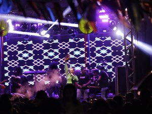 Shows de Léia Soares, Kátia Di Tróia e Alex Souza marcam noite de Festa no São João do Povo