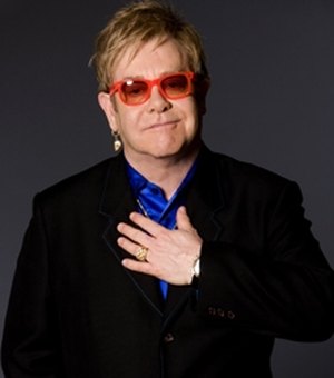 Elton John pediu a produtores para experimentar culinária baiana