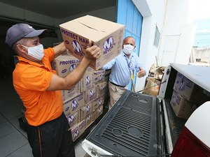 TJ doa 1.500 frascos com álcool em gel para Secretaria de Saúde de Maceió