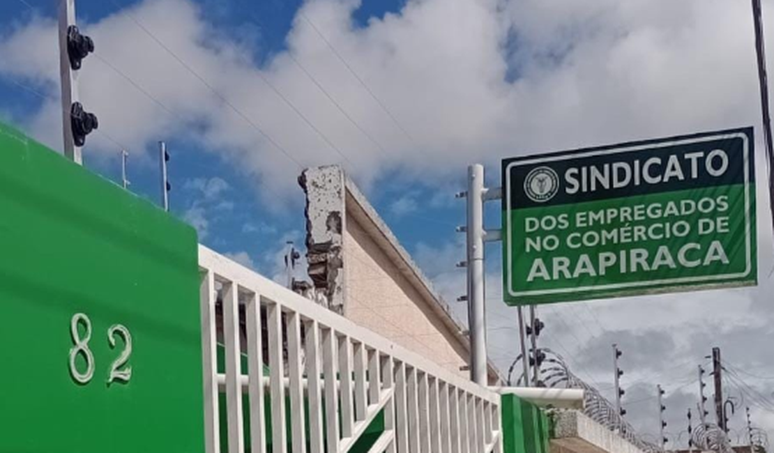 Sindicato orienta sobre funcionamento do comércio e pagamento de horas extras em Arapiraca