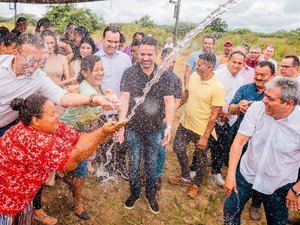 Governo de Alagoas entrega sistema de dessalinização à comunidade Santa Rosa, em Mata Grande