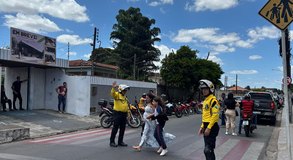 SMTT Arapiraca intensifica ações em faixas de pedestres em áreas escolares