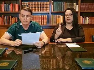 Bolsonaro evita falar 13, número do PT: ''Brasília, 12 + 1 de fevereiro''