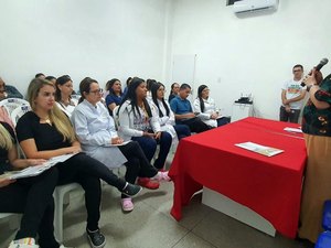 Roda de Conversa entre assistentes sociais trata sobre humanização nos atendimentos prestados pelo HEA