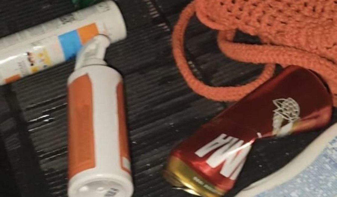 Carro invade ciclovia da Pajuçara e condutor é detido com latas de cerveja no veículo