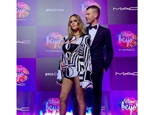 Fernanda Lima faz primeira aparição pública após dar à luz