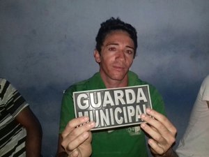 Homem é preso após ameaçar idoso em Girau