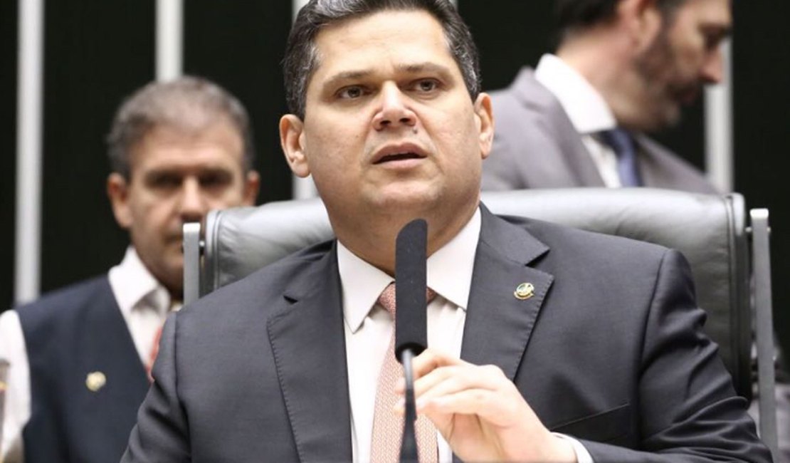 Alcolumbre mantém votação de quebra de sigilo de Lulinha por CPMI do INSS