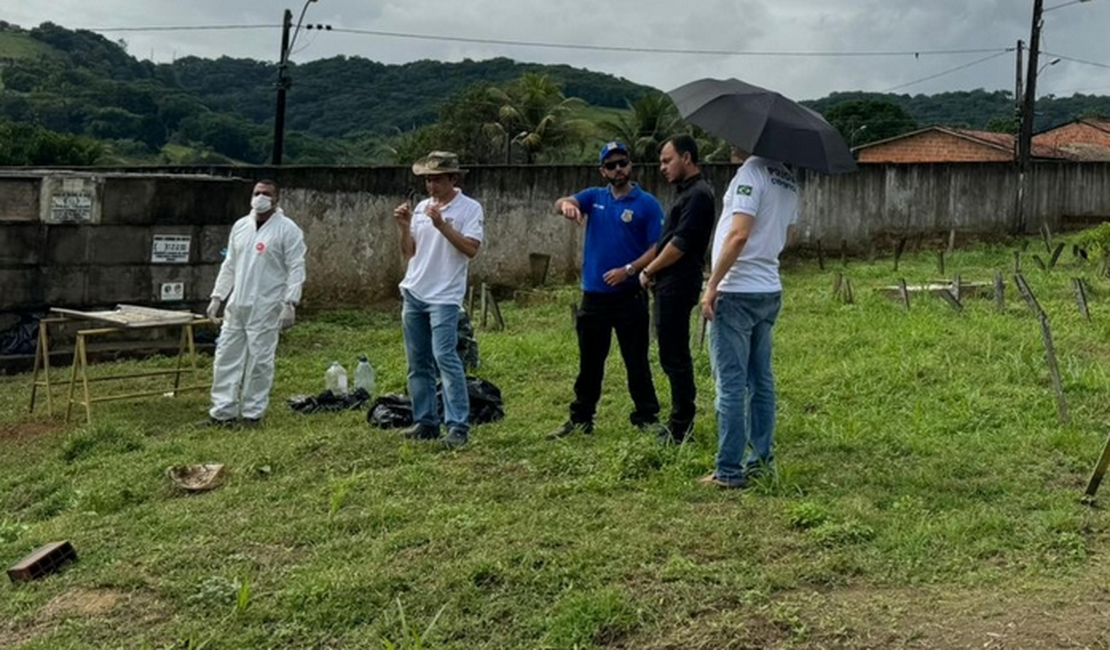 IML de Maceió exuma corpos para liberação de vagas em cemitério da capital