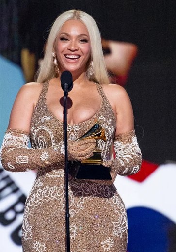 Beyoncé aciona Justiça contra filme sobre Jair Bolsonaro