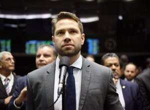 Pedro Vilela consegue aprovar audiência pública sobre avanço da tecnologia 5G