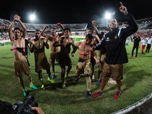 COPA DO NORDESTE: Sport derruba Santa Cruz no Arruda e pega o Bahia na final