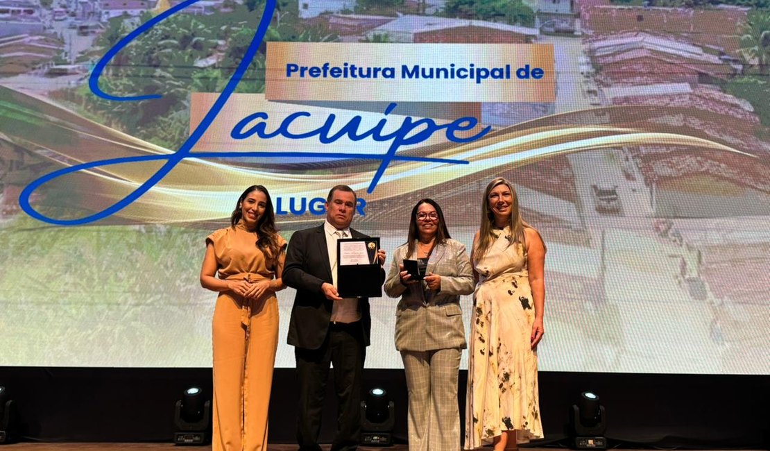 Prefeito de Jacuípe recebe homenagem do Conselho Regional de Contabilidade