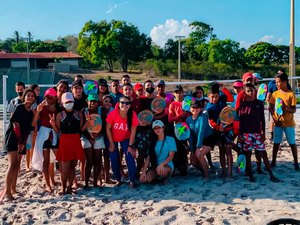 Estudantes de Arapiraca participam de oficina de beach tennis