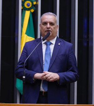 Deputado Alfredo Gaspar apresenta projeto para suspender mudanças no Pix