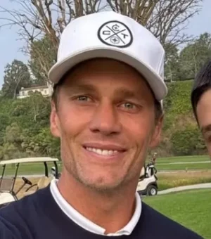 Tom Brady impressiona com relógio milionário avaliado em R$ 4,4 milhões