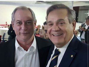 Lessa deve definir futuro político após reunião com Rui Palmeira