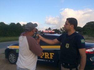 PRF prende seis condutores embriagados durante o feriadão de 7 de Setembro